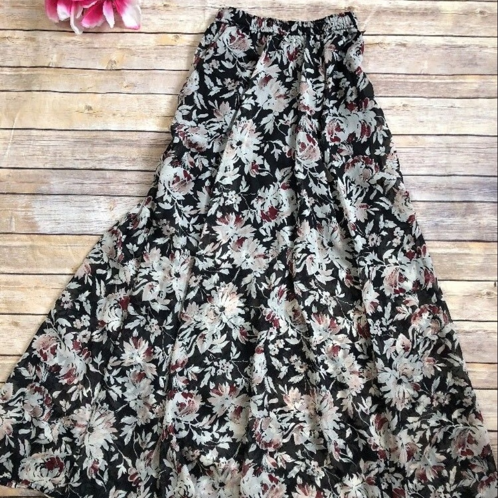ABERCROMBIE & FITCH Floral Maxi Skirt Size M